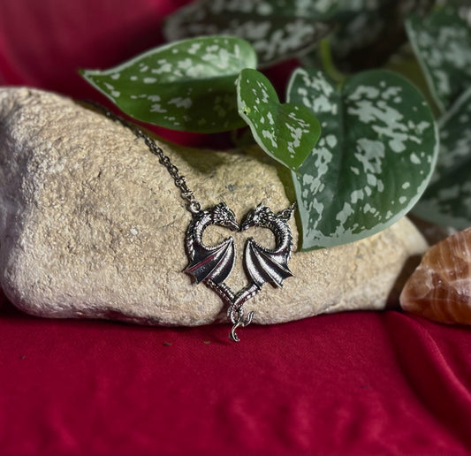 Dragon’s kiss necklace